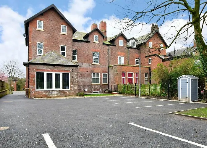 Free Parking - Beautiful 2-Br Flat In Manchester